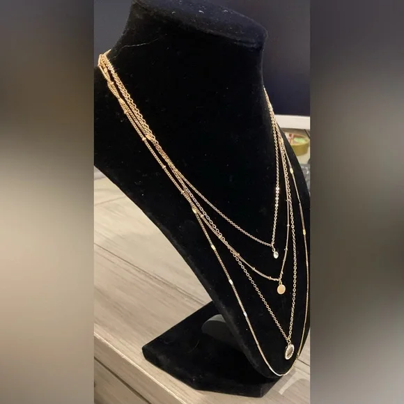 Gold Layered Necklace Set with Delicate Chains and Pendants - Picture 3 of 4